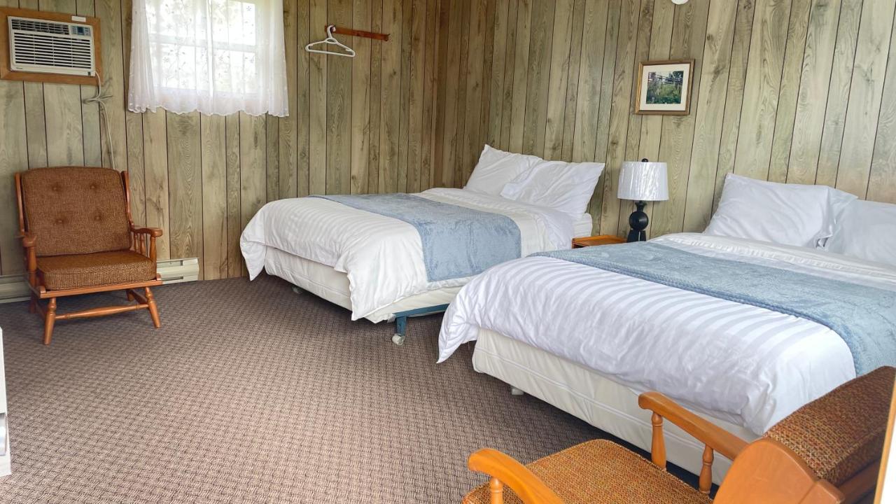 Rachel'S Motel And Cottages Surrey Exterior photo